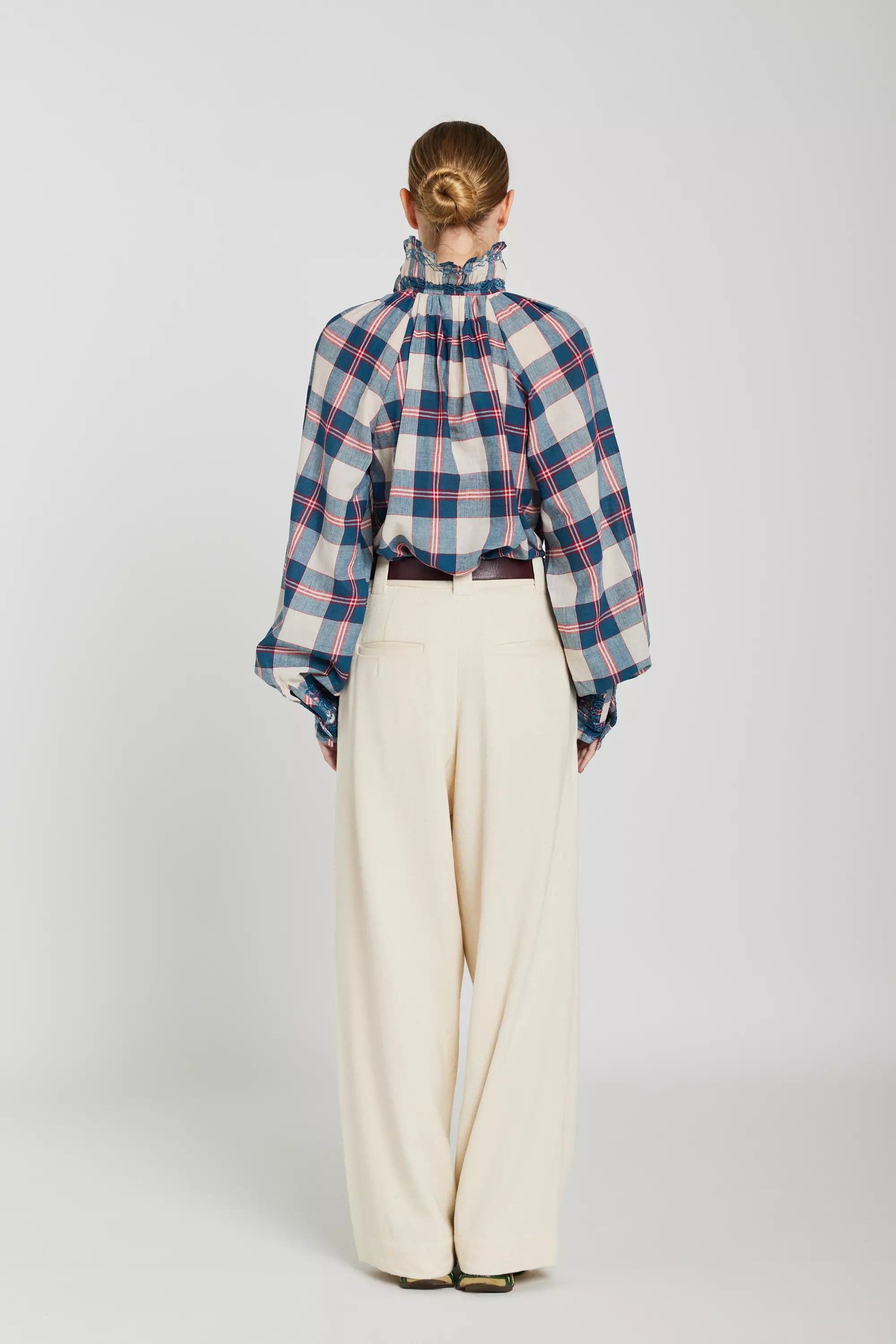 bleue blouse col tartan v de vinster