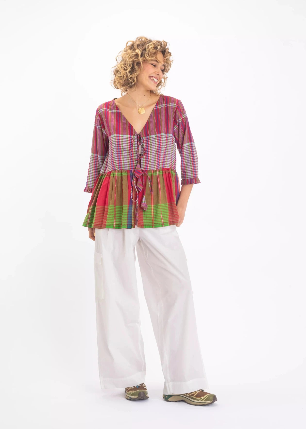 v de vinster blouse rouge rudra