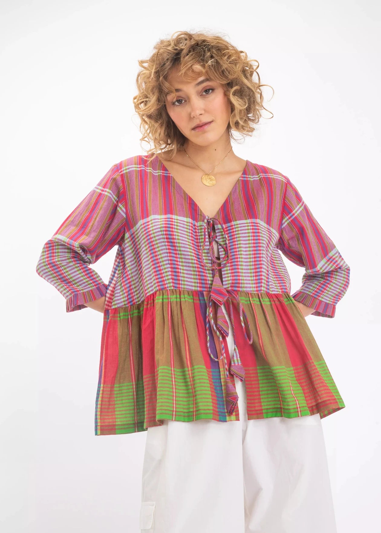 rouge chemise v de vinster