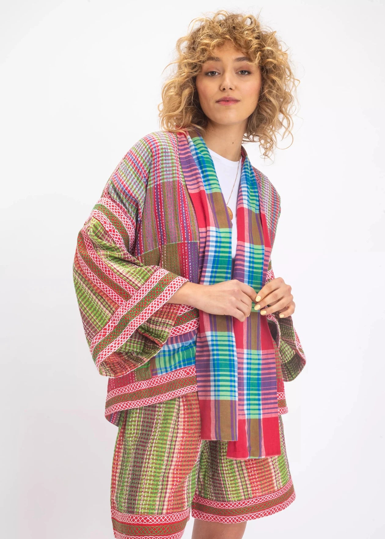 v de vinster rouge Rudra