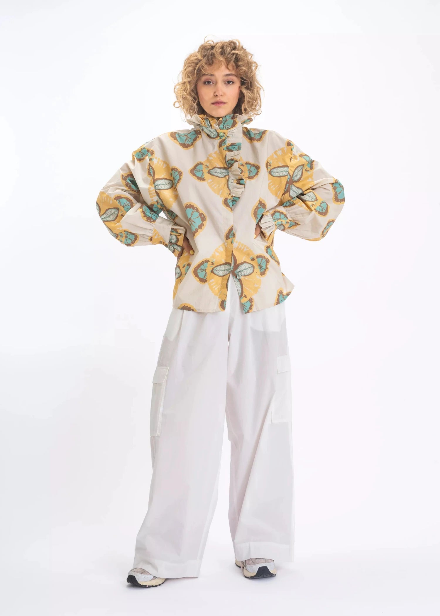 v de vinster jaune shirt