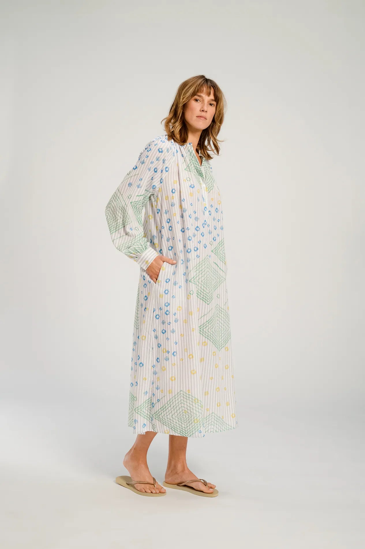 droite v de vinster baya robe