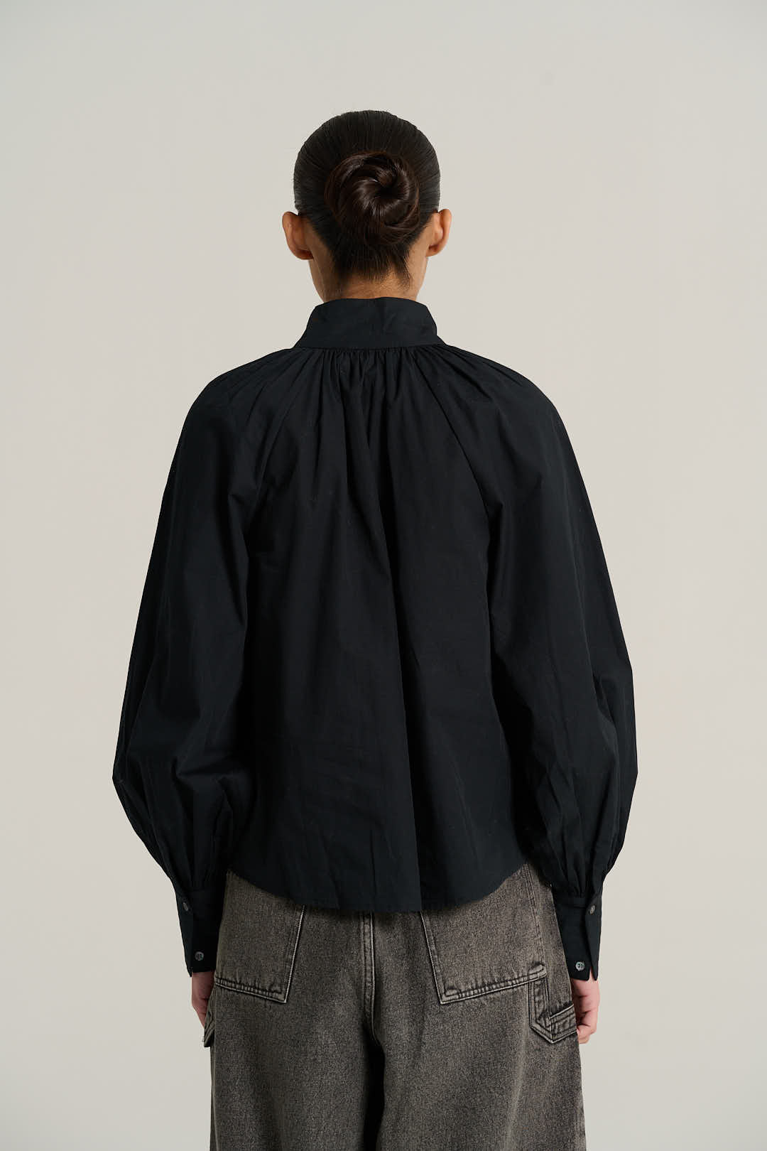 Blouse brodée noire EMILE