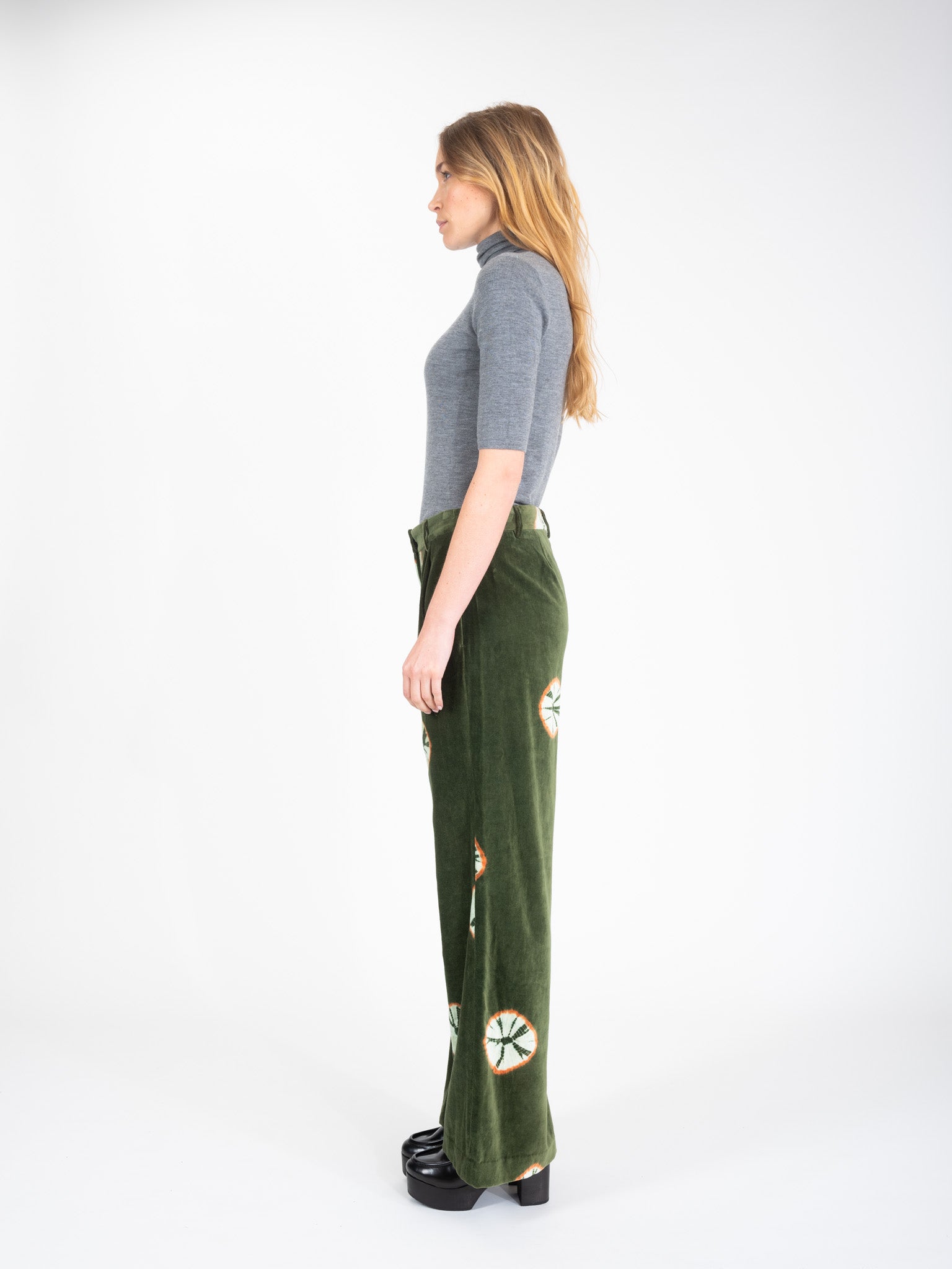 CHARM tie-dye khaki velvet pants