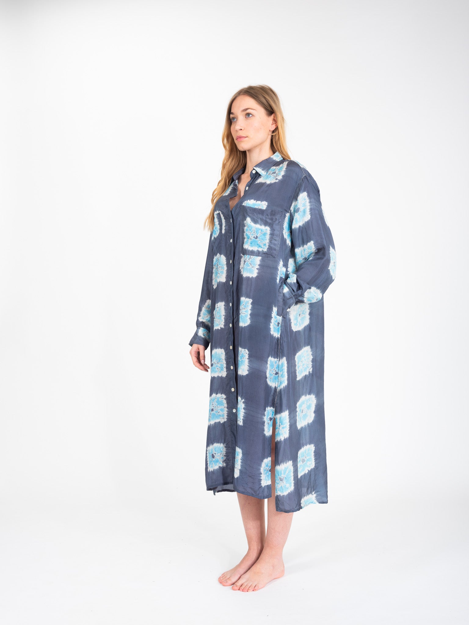 Robe en soie bleu mulberry