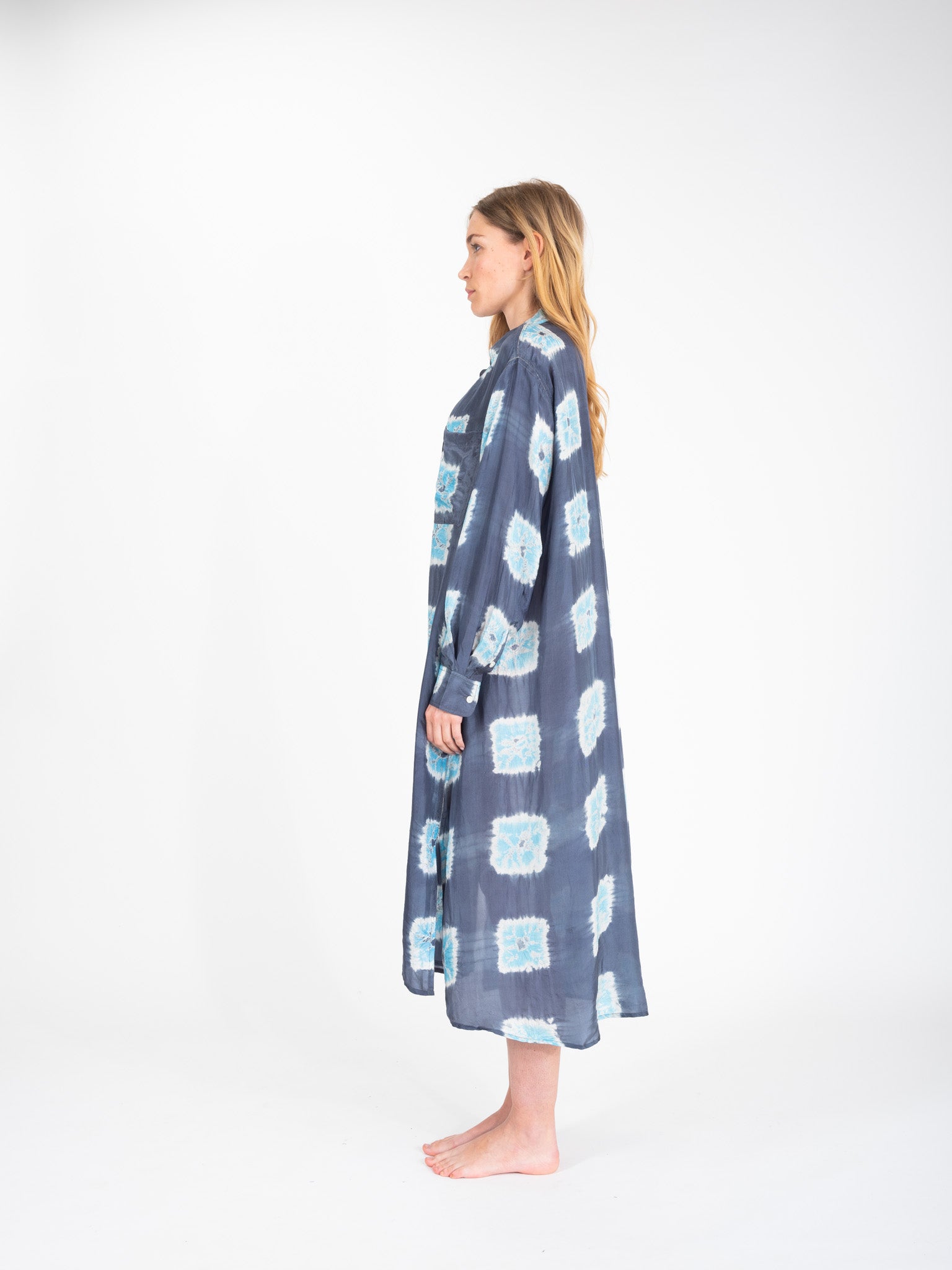 Robe en soie bleu mulberry