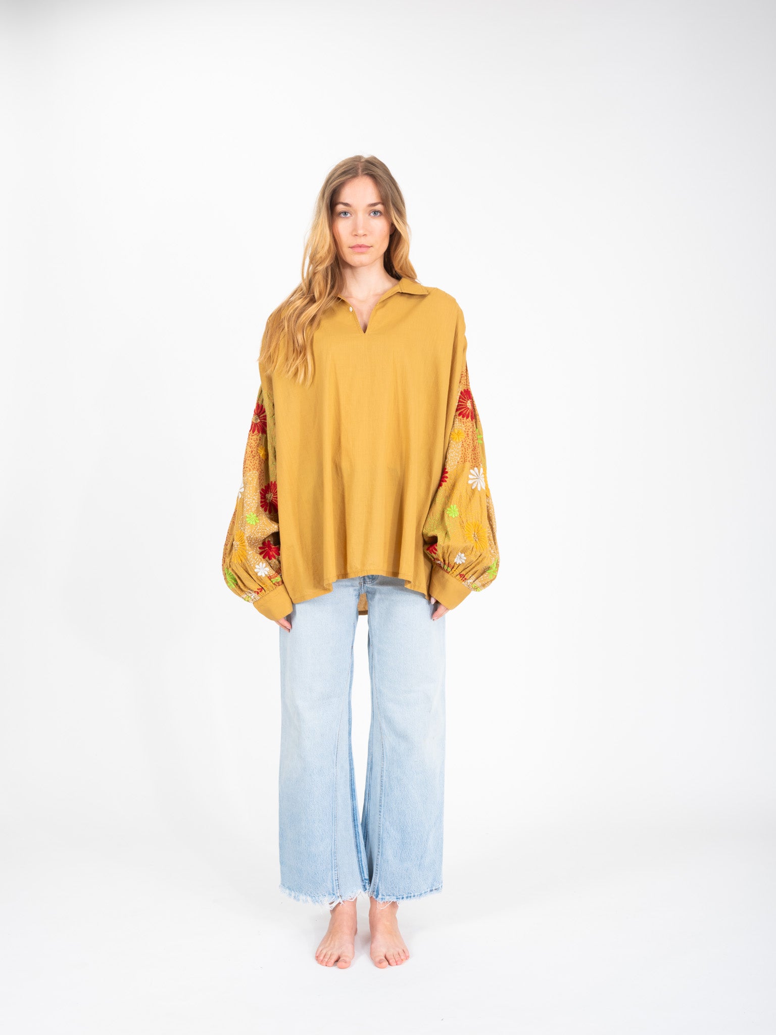 Blouse camel brodée fleurs Yioti