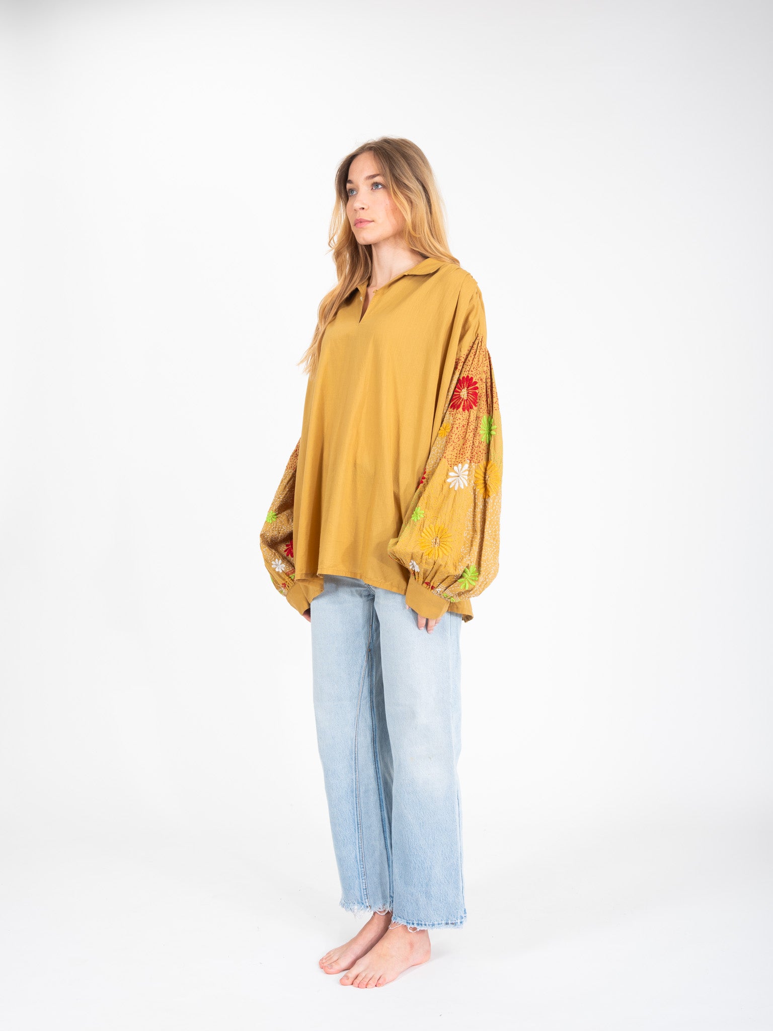 Blouse camel brodée fleurs Yioti