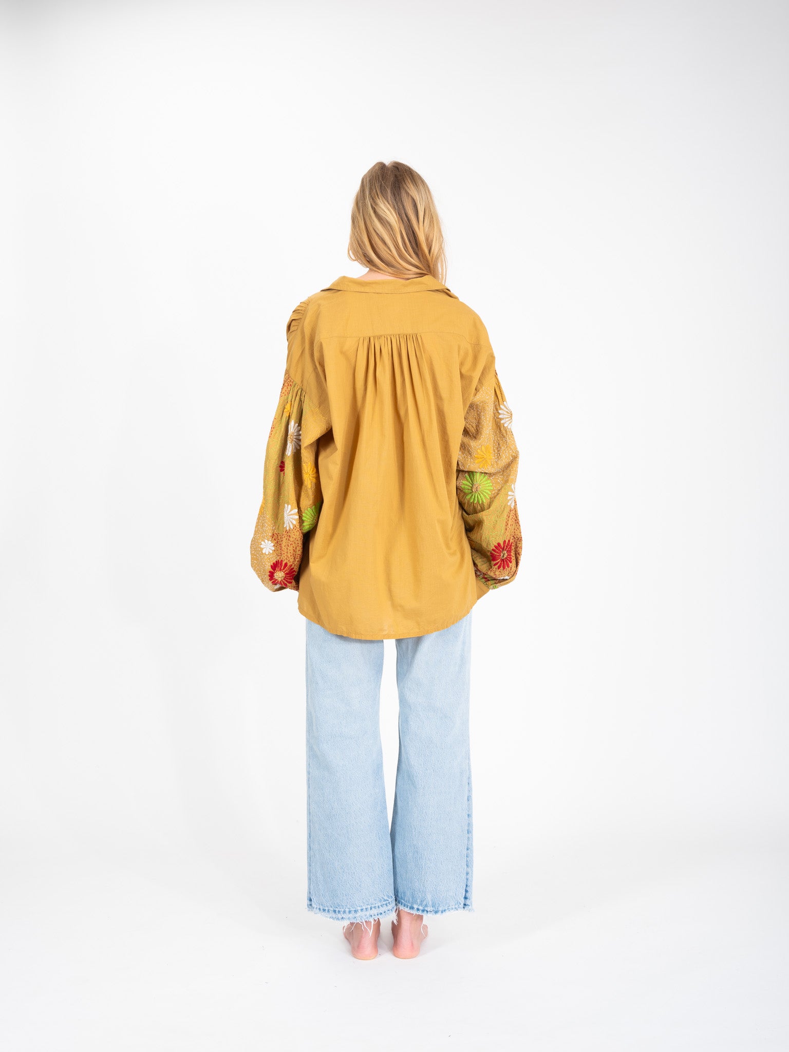 Blouse camel brodée fleurs Yioti