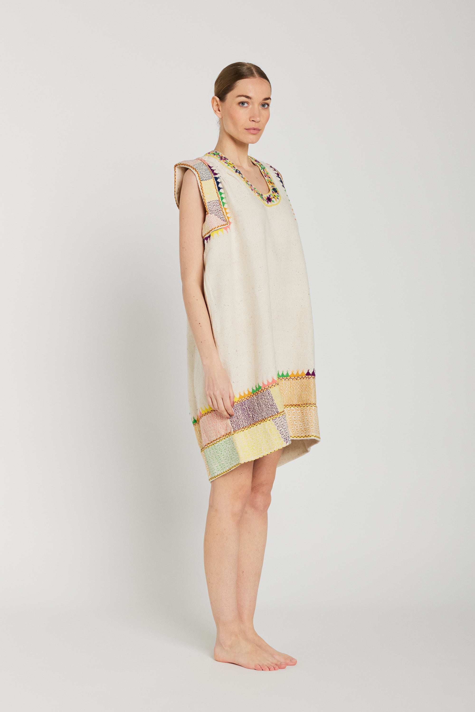 Robe brodée SARASWATI