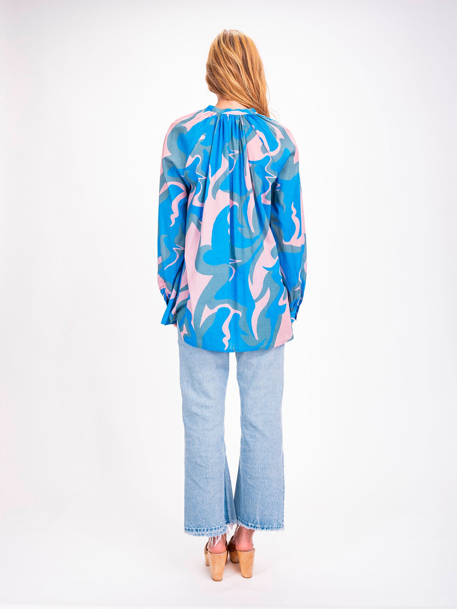 V.DE.VINSTER. Blouse imprimée bleue Sukka