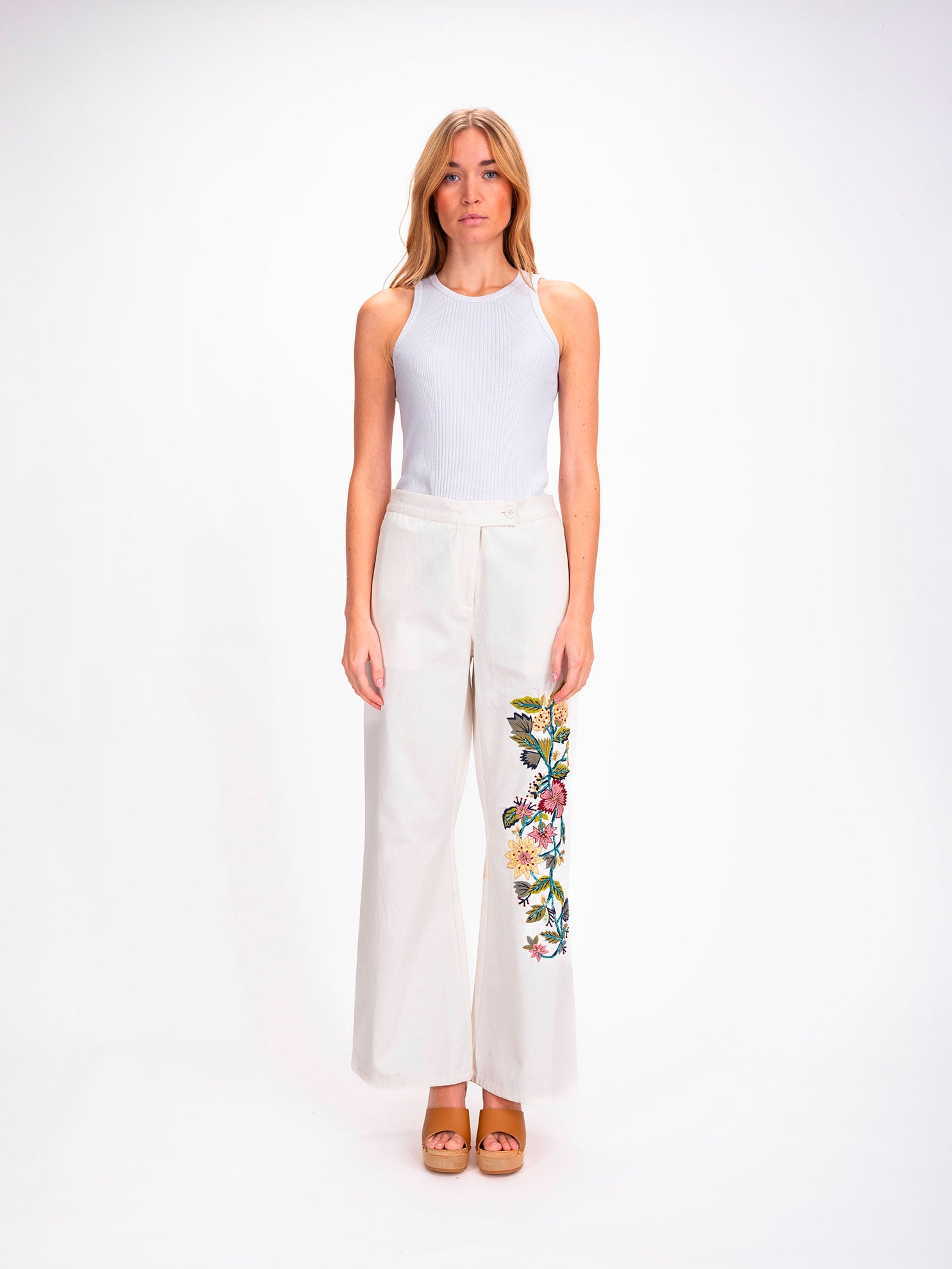 Pantalon blanc brodé Bombay