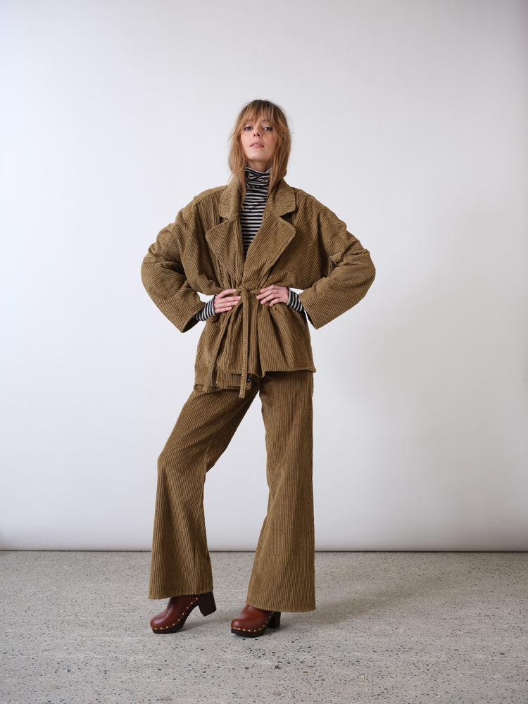 Veste courte en velours côtelé marron Barbara