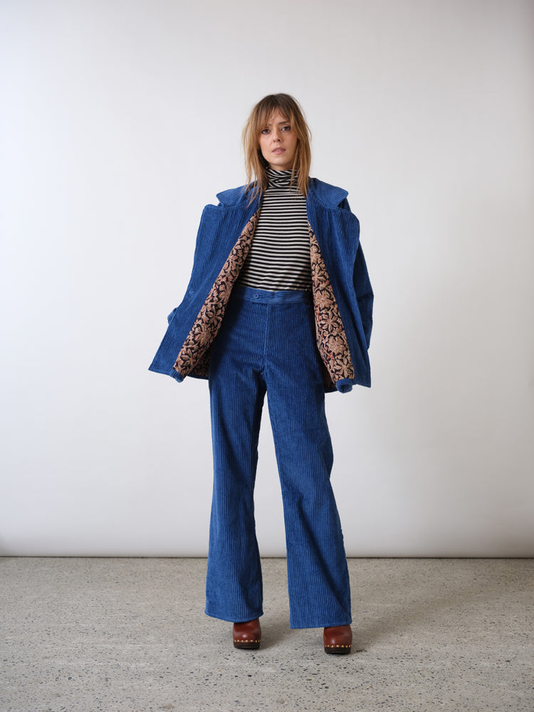 Veste courte en velours côtelé bleu Barbara