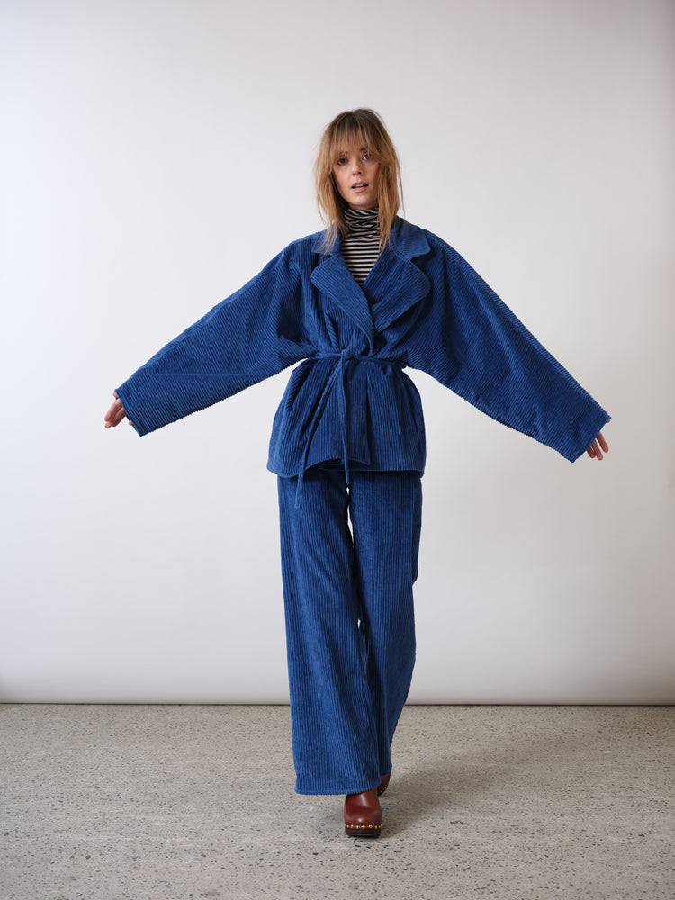 Veste courte en velours côtelé bleu Barbara