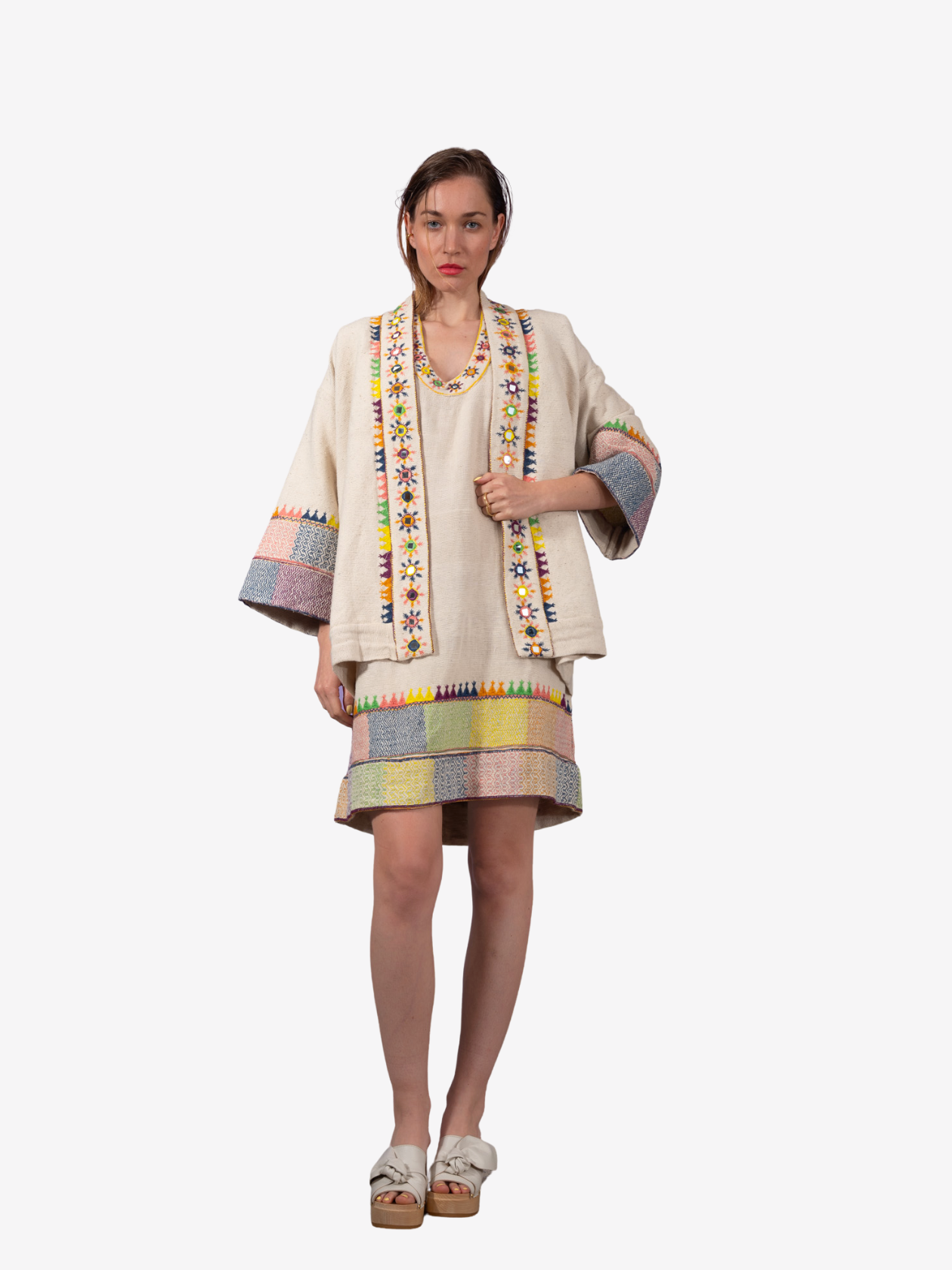 SARASWATI embroidered kimono