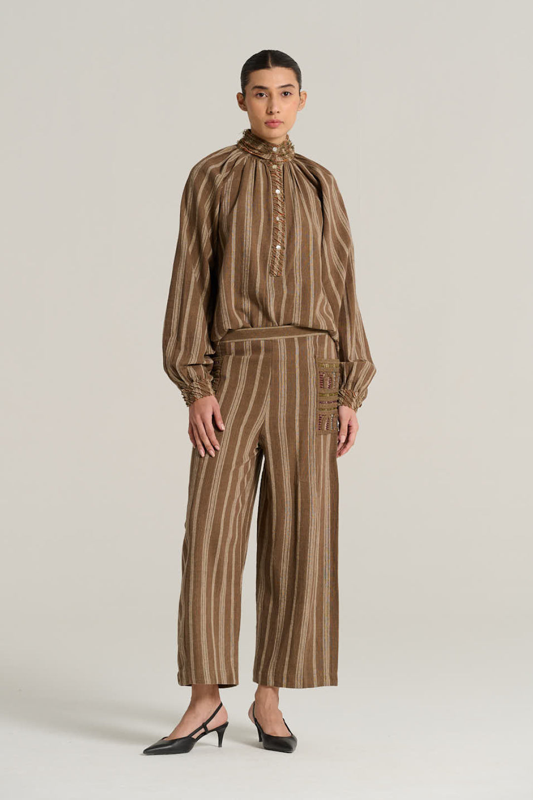 ARTHUR tobacco linen trousers