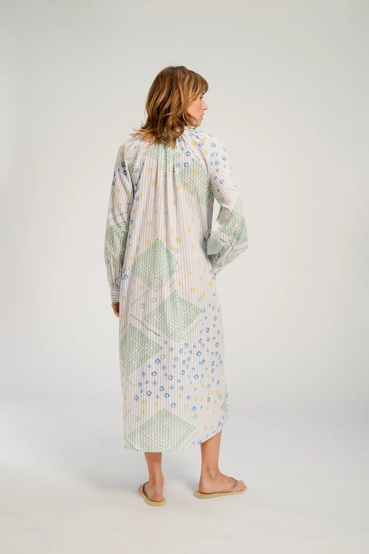 v de vinster droite baya robe 