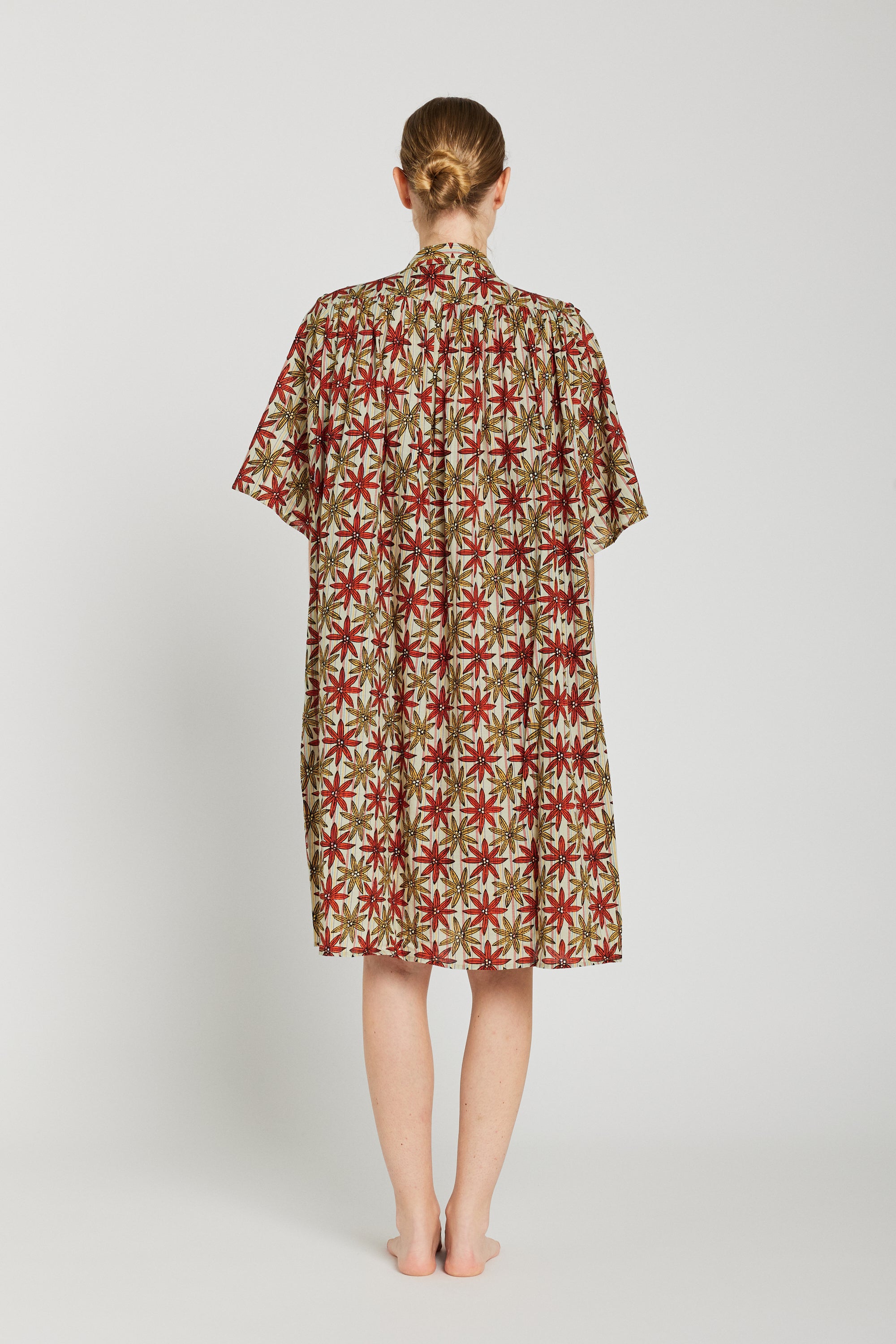 Robe courte fleurie à pampilles brique BHUMI