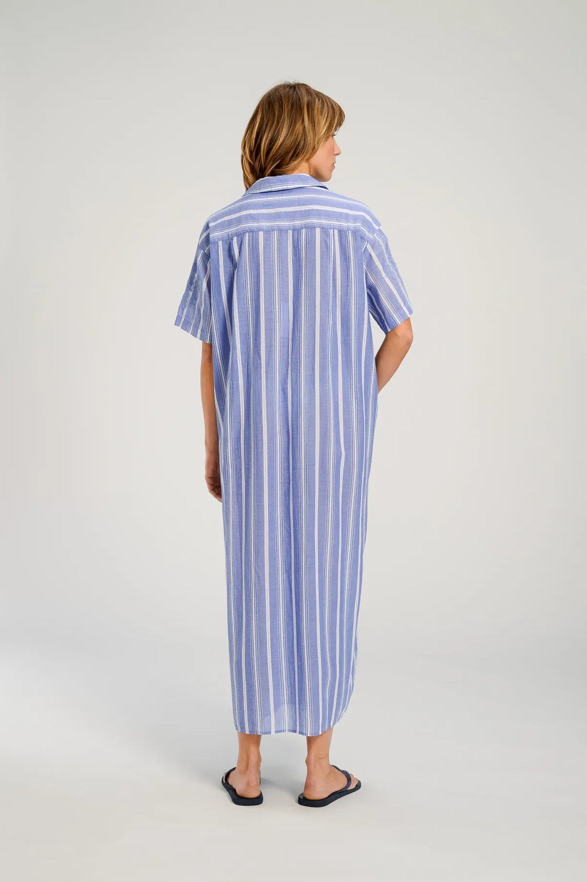 robe bleu ciel kaftan  v de vinster 