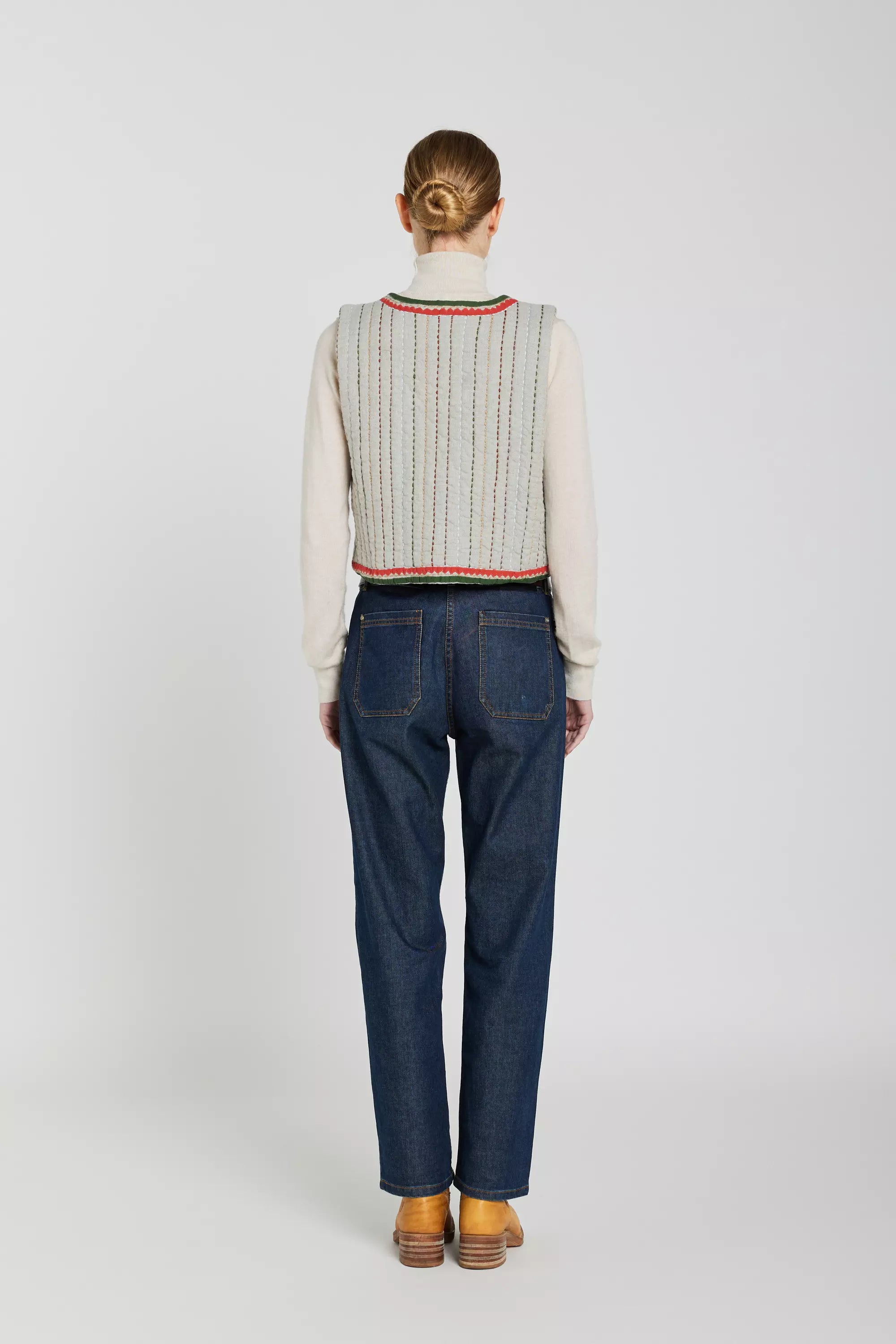 brodé boléro v de vinster