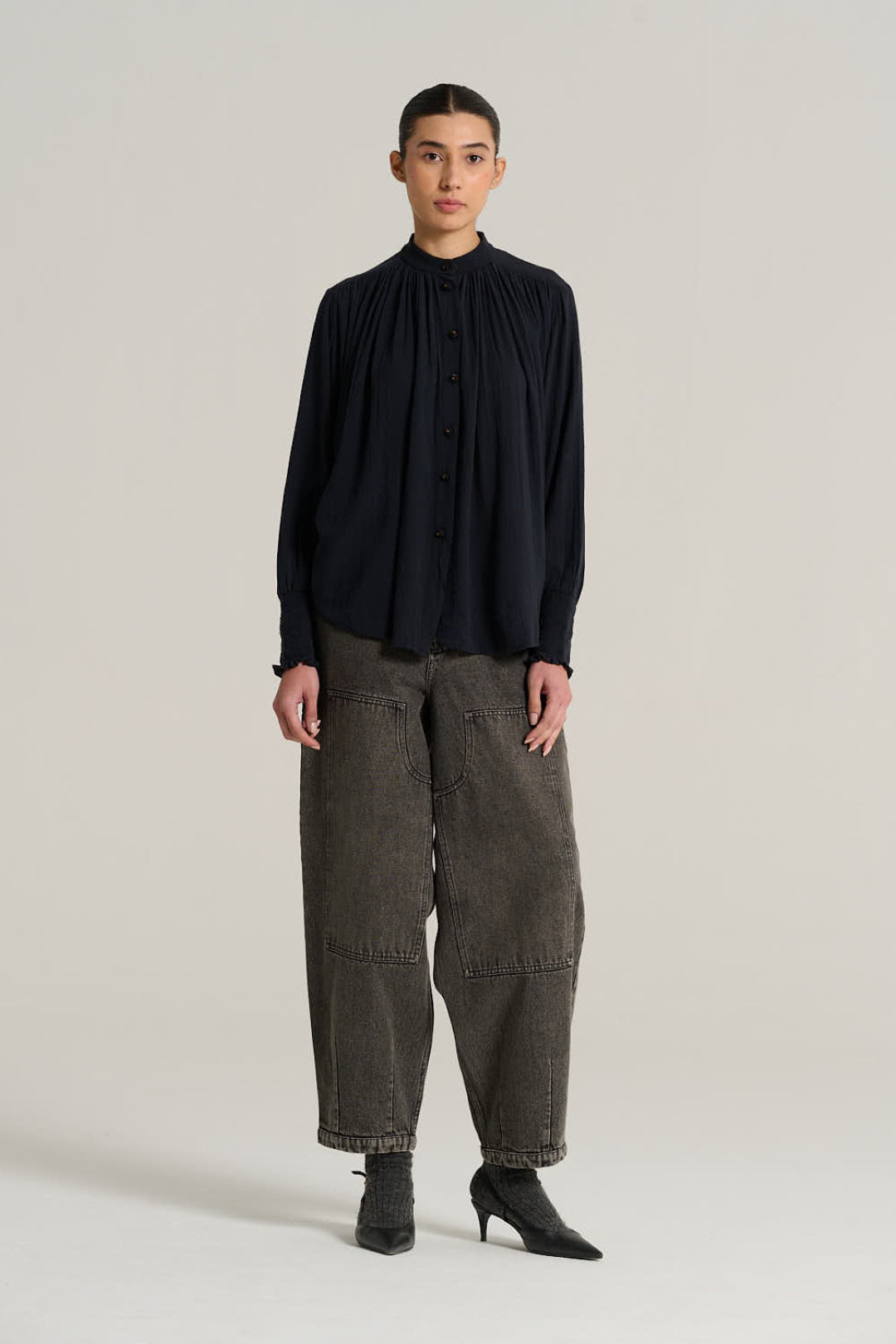 Chemise bourrette de soie noire CESAR