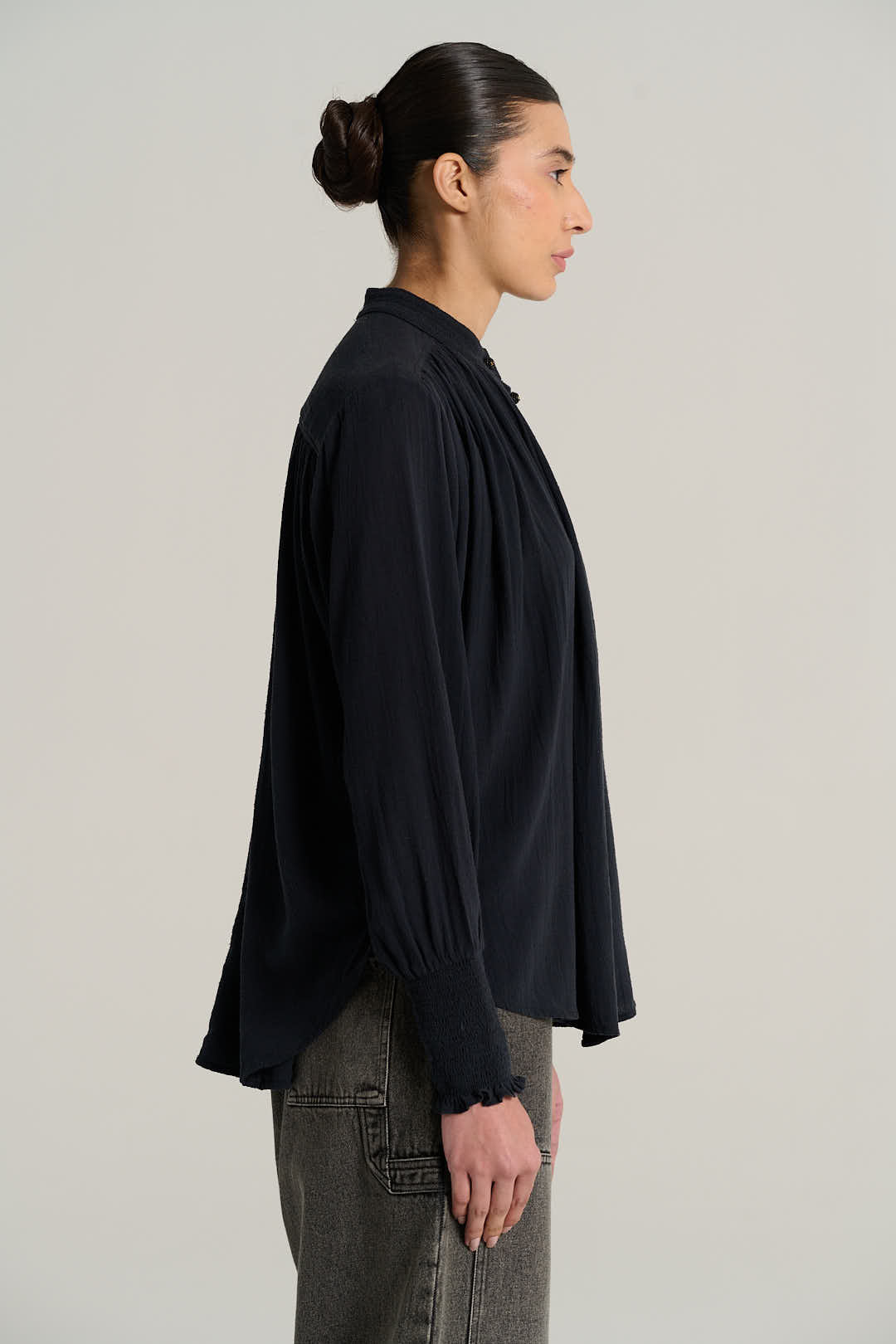 Chemise bourrette de soie noire CESAR