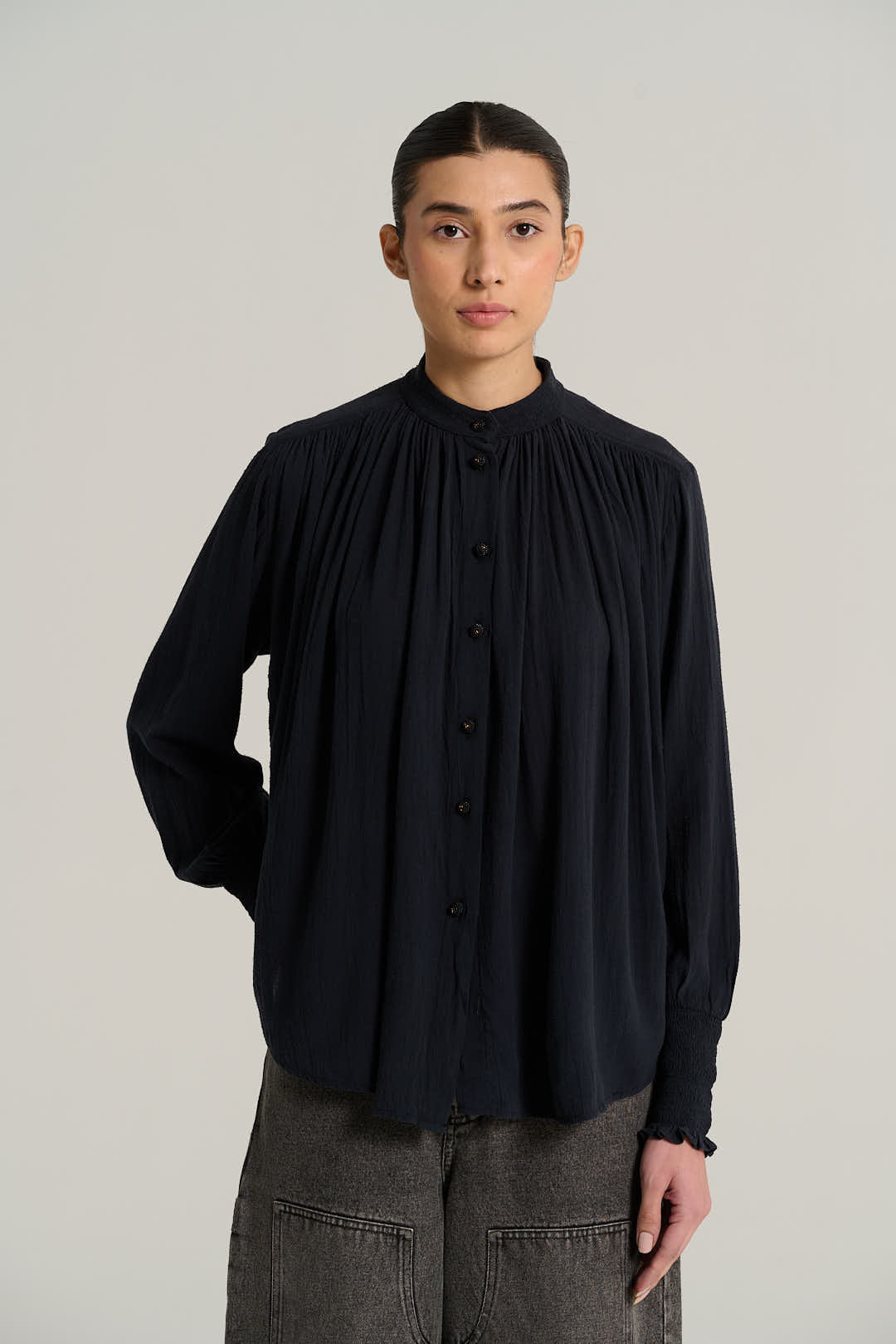 Chemise bourrette de soie noire CESAR
