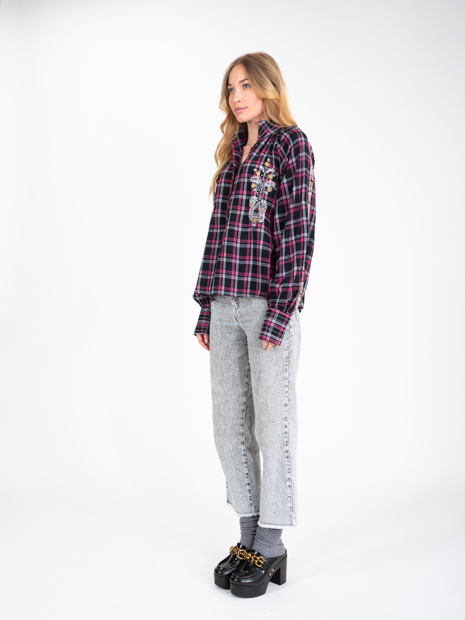 Blouse tartan noir et rose brodée SURPRISE