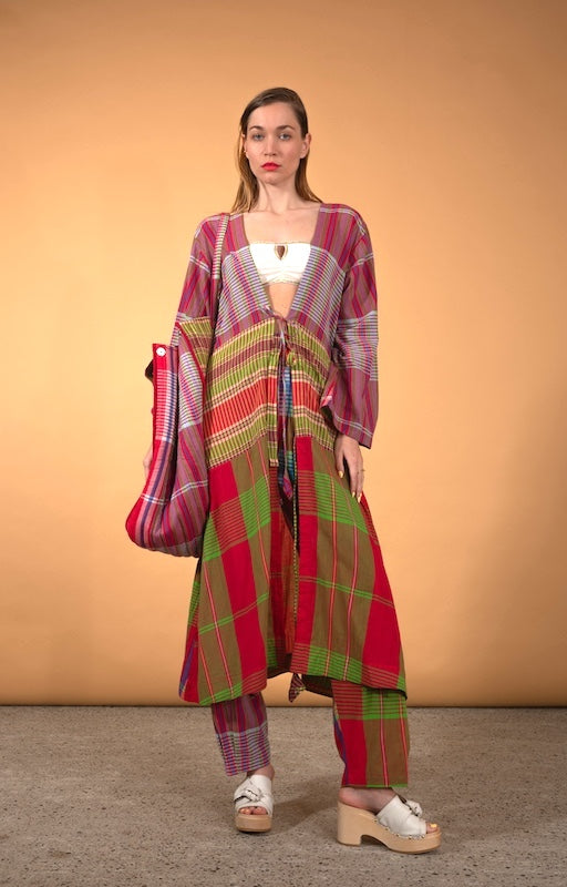 Robe manteau long rouge à carreaux RUDRA