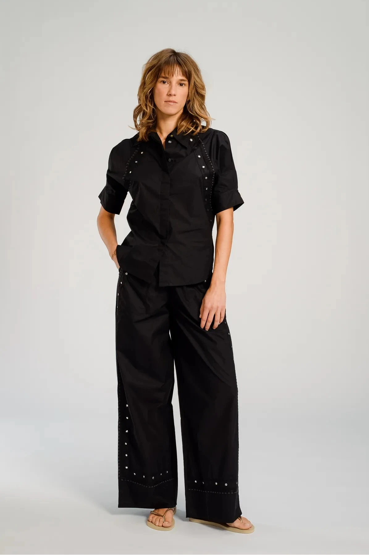 pantalon coton noir v de vinster brodé