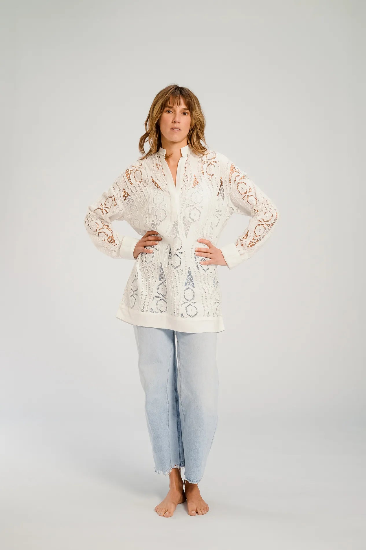 Robe courte dentelle V DE VINSTER  blanche New York 