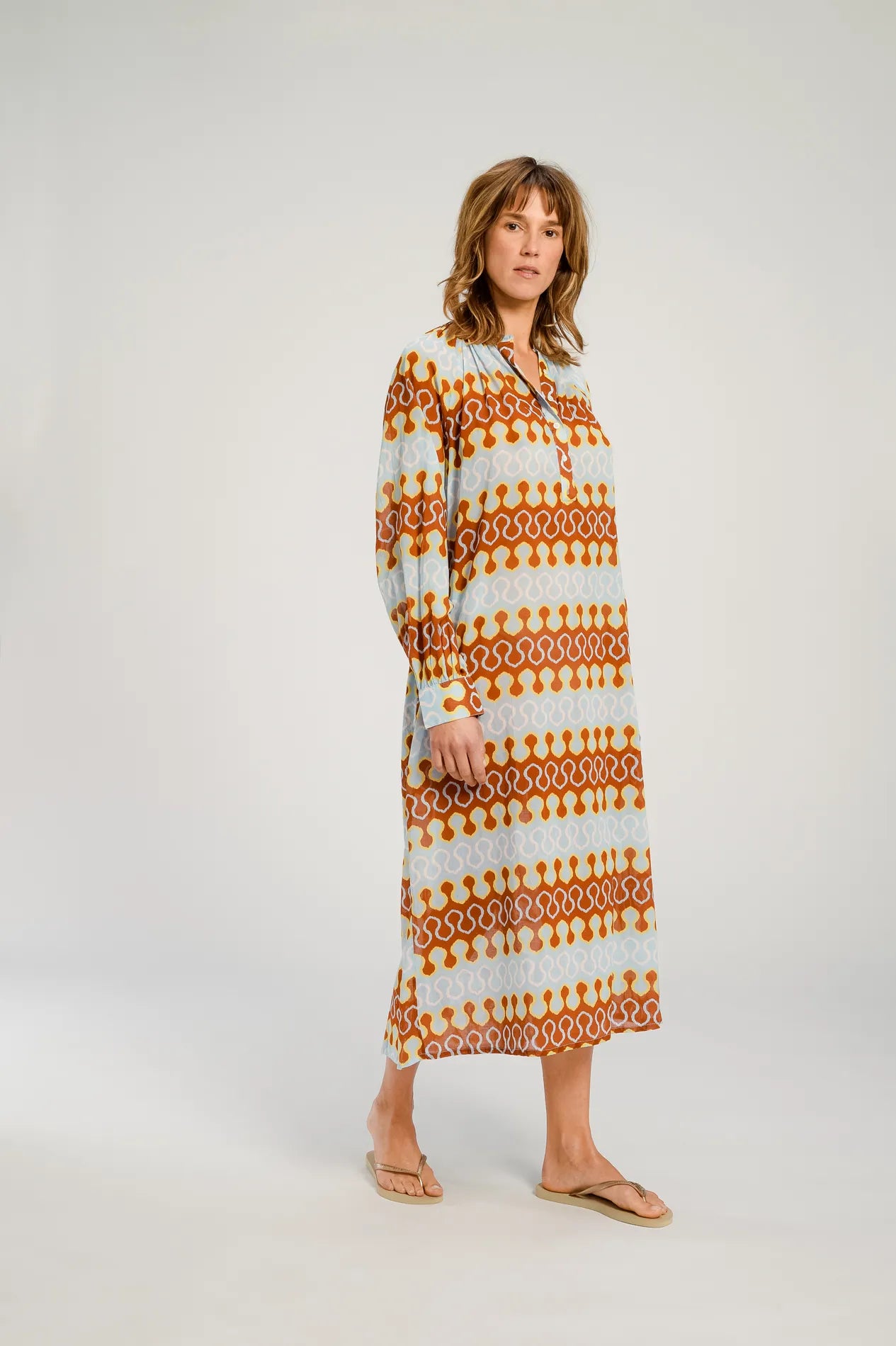 v de vinster red blue robe dress 