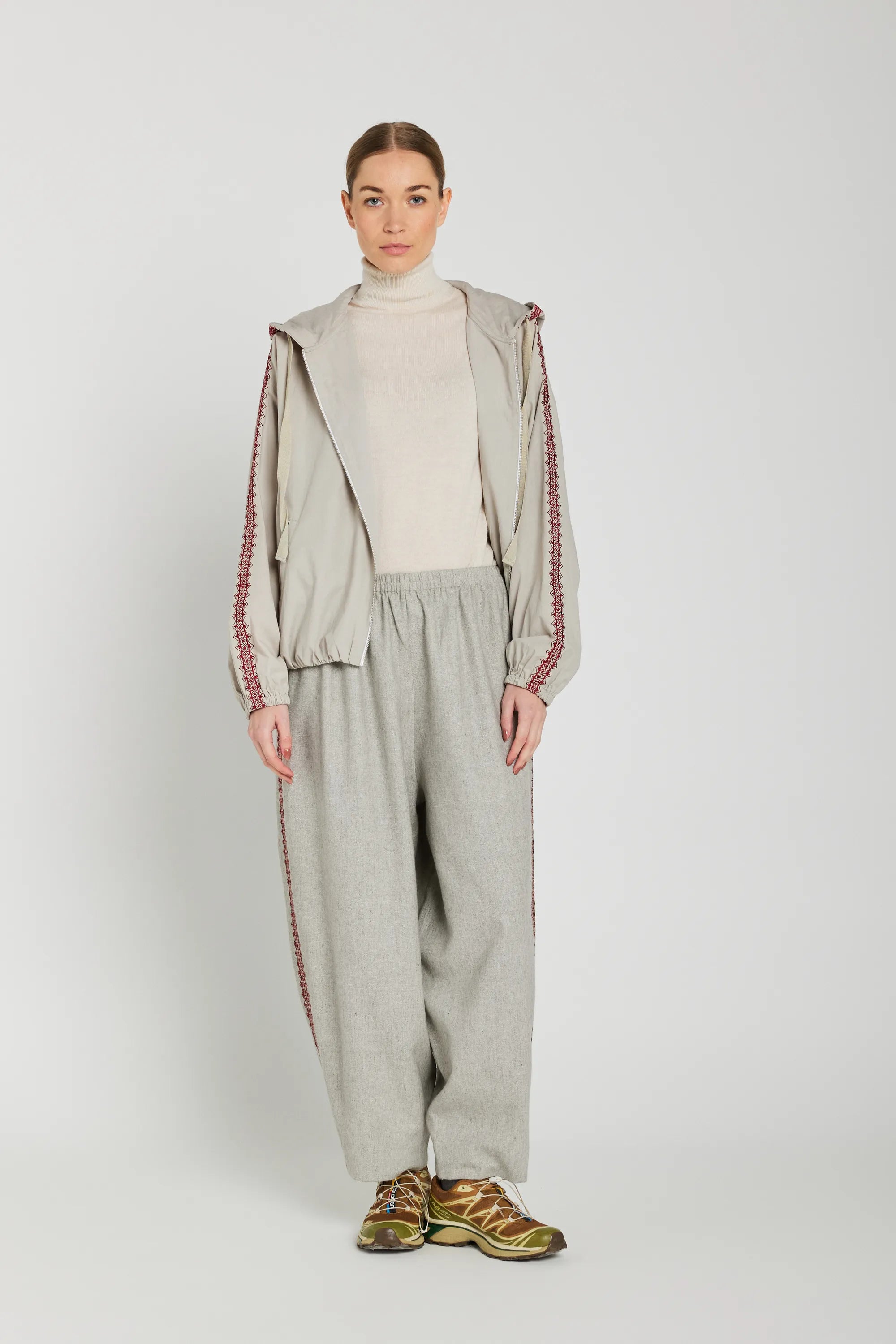 hoodie jogging gris brodé hiver v de vinster