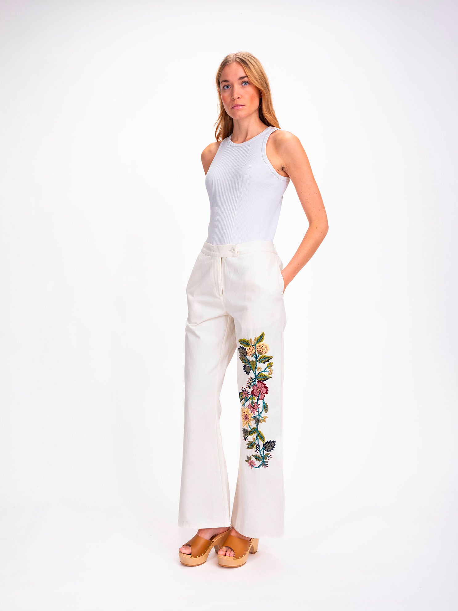 Pantalon blanc brodé Bombay