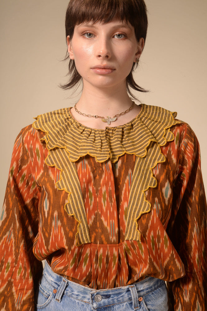 Blouse imprimé moutarde volant Namaste