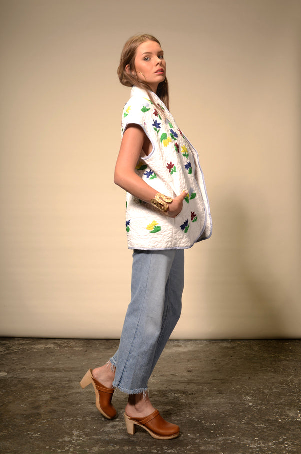 Kimono sans manches matelassé à fleurs Sirva