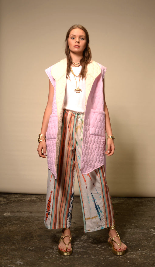 Kimono sans manches matelassé rose Nilai