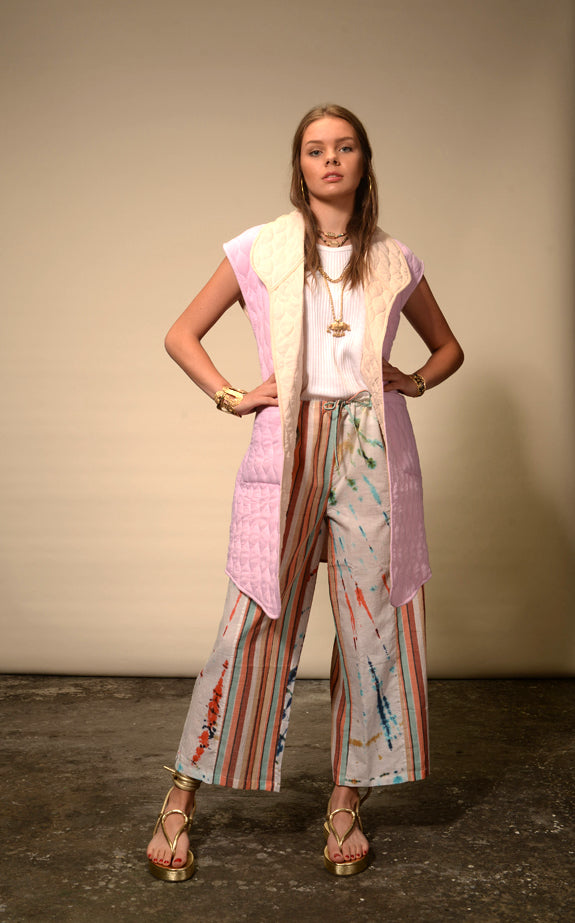 Kimono sans manches matelassé rose Nilai